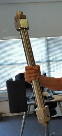 Hy-Lok cylinder